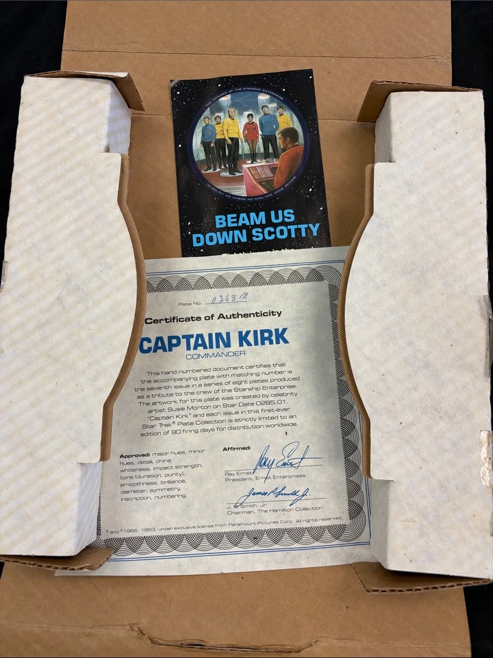 Captain Kirk Decorative Plate - Yellow.